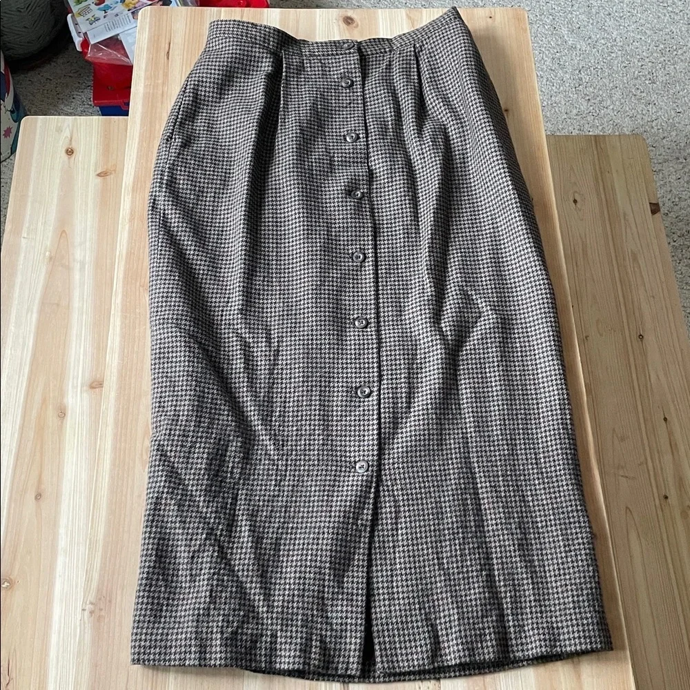 Vintage Country Shop Classic Brown Houndstooth Wool Lambswool Maxi Skirt
